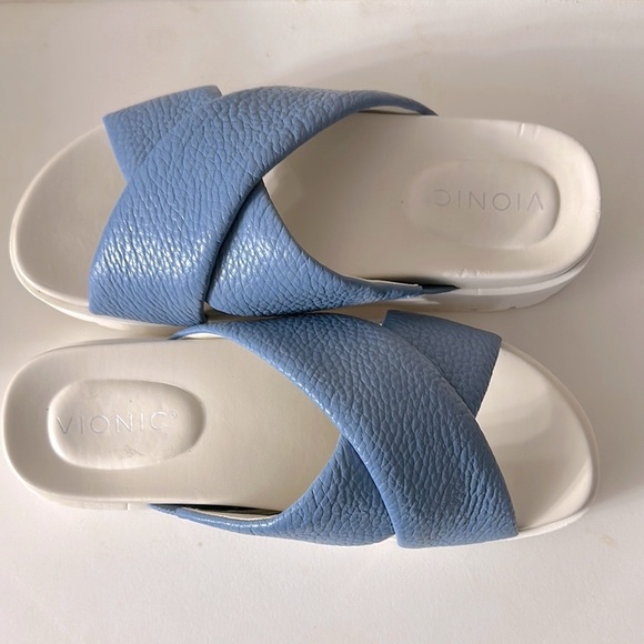 Vionic Vesta Blue and White Leather Platform Cushioned Slipper Sandals size 7 - Picture 7 of 10